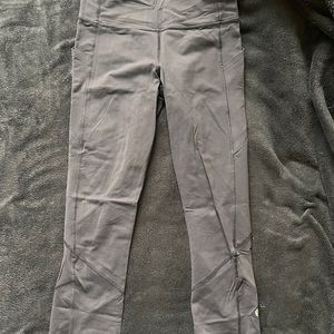 9 pairs of lululemon leggings!